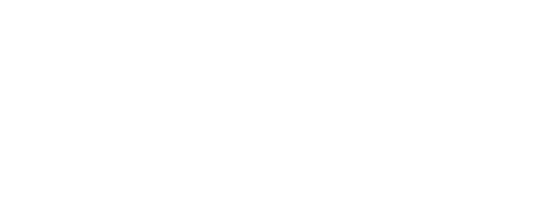 この神話を象徴する結婚指輪（マリッジリング）が「プシュケー」。婚約指輪（エンゲージリング）の「サジッタ」は「矢座」がモチーフです。2本を重ねると愛の矢の軌跡が描かれ、指の上で寄り添いながらきらめきます。その姿に心打たれた神「ゼウス」は女神としてプシュケーを迎え、クピドと共に夫婦として祝福します。愛の矢は天に昇り、夜空で輝く星座「矢座（サジッタ）」になりました。