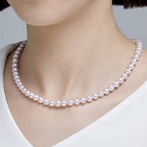 涼やかな印象のパールジュエリー
