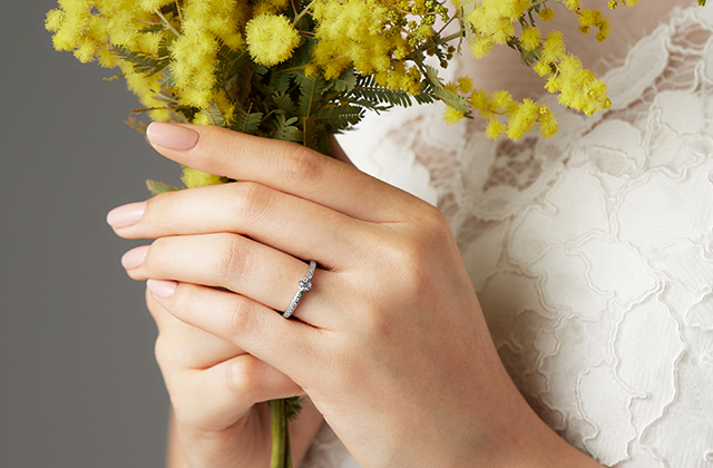 花々と妖精たちの祝福に包まれて