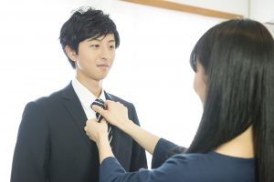 失敗したくない！お互いの家に結婚の挨拶をするときのマナー｜結婚のき 