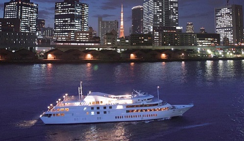 ハート型の航路で愛を誓う クルージングプロポーズ