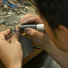 プロポーズで喜ばれるエンゲージリング、男性は知っていますか？