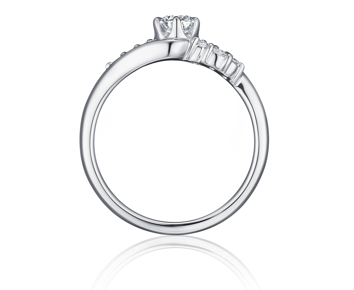 アトリア｜婚約指輪（エンゲージリング）｜カップルに人気の婚約指輪 
