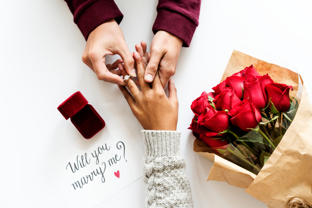 プロポーズ婚約指輪に添える花｜カップルに人気の婚約指輪,結婚