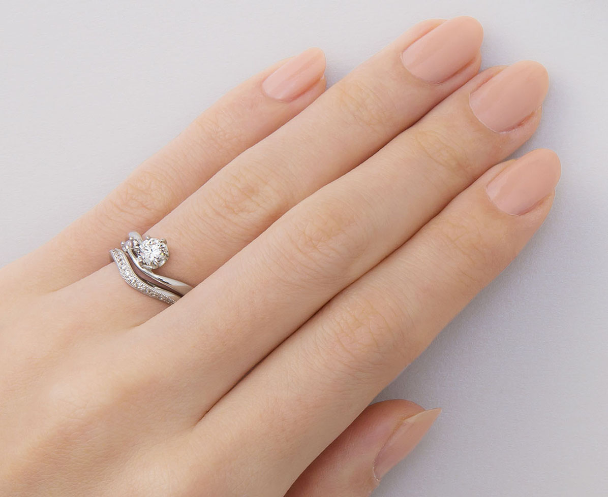 アピアス｜結婚指輪（マリッジリング）｜カップルに人気の婚約指輪