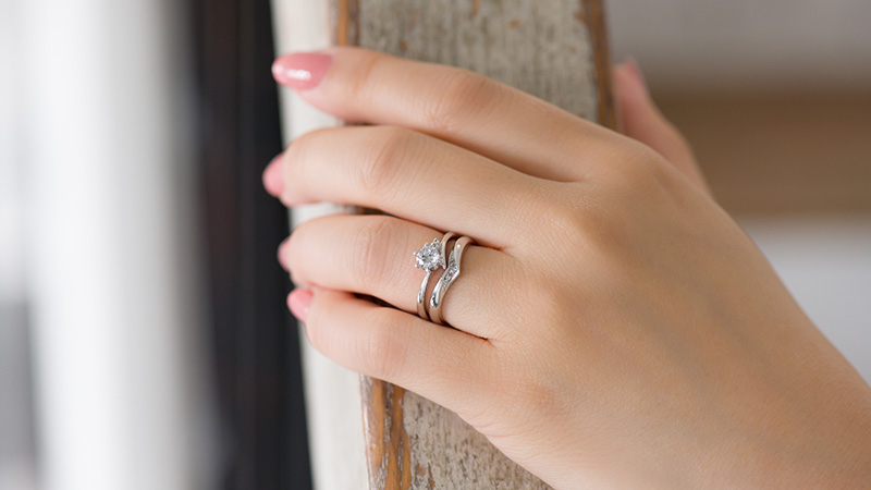 現行品 新品仕上げ済 アイプリモ ミラ エンゲージ ダイヤ リング Pt900