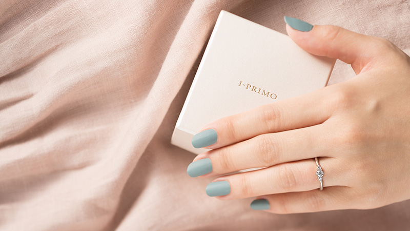 ヴィオラ｜婚約指輪（エンゲージリング）｜カップルに人気の婚約指輪