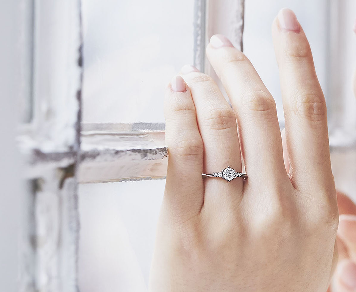 オリオン 婚約指輪 エンゲージリング 婚約指輪 結婚指輪ならi Primo アイプリモ カップルに人気の婚約指輪 結婚指輪 はi Primo アイプリモ