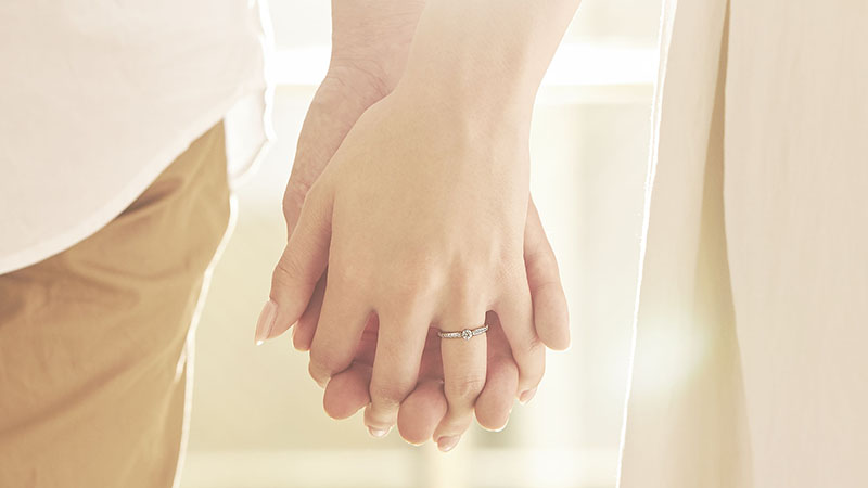 ミモリア｜婚約指輪（エンゲージリング）｜カップルに人気の婚約
