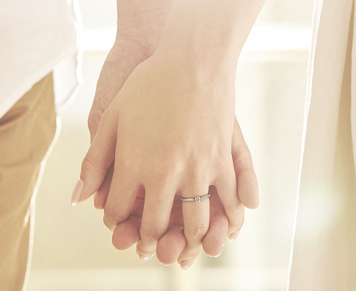 ミモリア｜婚約指輪（エンゲージリング）｜カップルに人気の婚約指輪