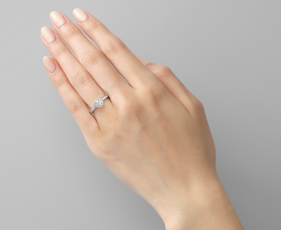 フォーマルハウト Ete|婚約指輪(エンゲージリング)|カップルに人気 フォーマルハウト Ete|婚約指輪(エンゲージリング)|カップルに人気