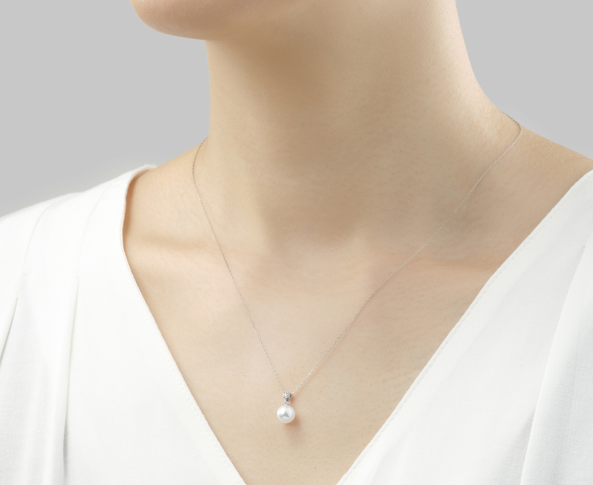 ツキシロ ネックレス｜アニバーサリージュエリー｜カップルに