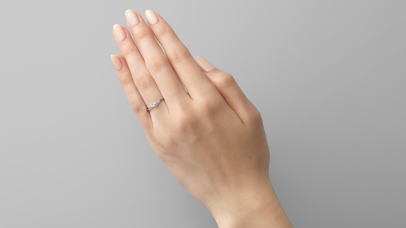 アイプリモ　ヴィオラ　6号　婚約指輪　定価約40万 アイプリモ ヴィオラ 6号 婚約指輪 定価約40万 アイプリモ ヴィオラ 6