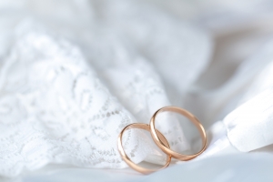 カジュアルな雰囲気 でファッション性の高いゴールドリング 婚約指輪 結婚指輪のi Primo アイプリモ カップルに人気の婚約指輪 結婚指輪はi Primo アイプリモ